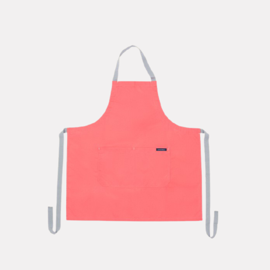 Lucio Verso Coral Classic Apron / مئزر كلاسيكي مرجاني من لوتشو ڤيرسو